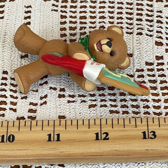 Hallmark Keepsake Child’s Age Collection Fourth Christmas Bear Ornament 1994 - Picture 7 of 9